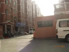 5.3平面宽大厅+花园前开门+红面砖2000年新小区