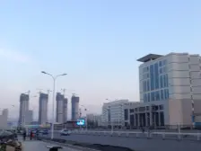 雁北路 中间楼层 户型正规 人车分流 采光佳