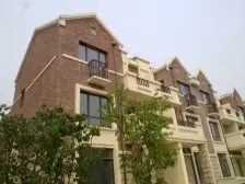 精装三室 边户大院 精装修 随时看房