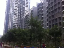 双轻轨 住家安静 拎包入住 出行方便