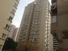 板式大三房,1梯2户,业主诚售出售,看房方便