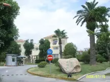 独栋别墅,主卧朝南,交通便利,小区中心位置,精装修,诚意出售