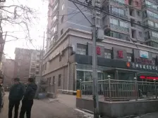 静宁路单位电梯房 4室1厅 南北朝向 楼层好无遮挡