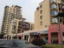 边套全明!双拐角大飘窗!好位置好楼层,无可挑剔,有书包,诚售