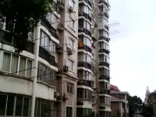 一梯两户,主卧朝南,交通便利,品质小区,居家装修,诚意出售