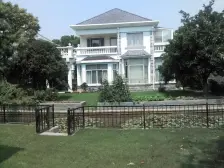 东郊花园6室南朝向13600.00万元/套出售