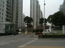 此房满五年,小区为数不多的复式之一,业主诚意出售,