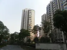 品质次新大两房,户型正气,精装修,价格可谈拎包入住