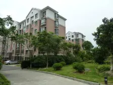 此房源满五年,顶楼复式还有阁楼和露台,可用空间大!