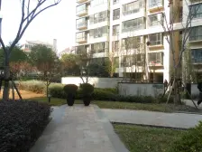 安居兰庭三房两厅两卫,飞机户型,次顶楼,带产权车位,诚意出售