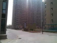 龙江花园 南北通透,采光好 装修好,环镜优美 视野好,诚心出售