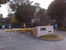 边套大花园,可装电梯,看房方便,未住过人全新!