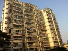 新出电梯中区,出国诚售带车位,价可谈,近地+铁