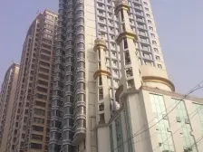 房子临街视野好 出行交通方便 配套设施齐全