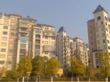 高品质小区 豪.装四房 中.央空调 有车位 看摩天轮