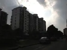 复式+露台 位置安静 税费少 采光视野好