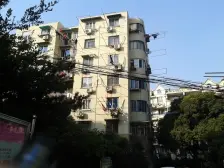 商品房小区+电梯房+两室一厅+近一号线