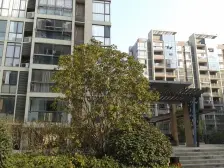 魏玛峰尚一期 南北通透,采光好 装修好,环镜优美 视野好,诚心出售