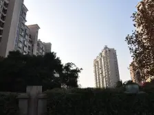 此房满五年税费少,南北直通,装修可拎包入住