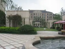 大两房/环境优美/配套完善/客厅带阳台/大平层/品质小区