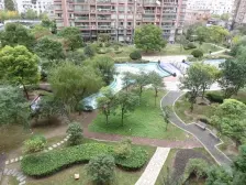 卫生间全明,大开间,小区入口附近,品质小区