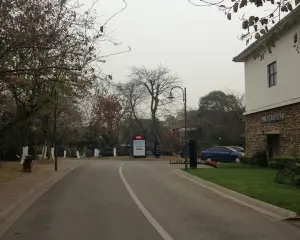 牧马山易城 5室1厅 东南