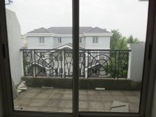 日式别墅,装修保养全新,满五年,诚售